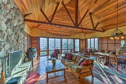 Forested Gold Beach House with Panoramic Ocean Views! - image 4