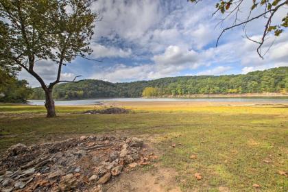 Lakefront Table Rock Home - 2 Porches and Kayaks - image 15