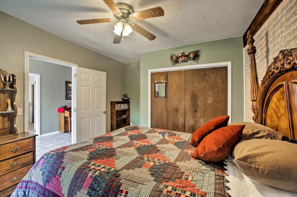 Pet-Friendly Lakefront Home in Golden with Patio! - image 3