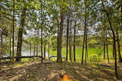 Pet-Friendly Lakefront Home in Golden with Patio! - image 4