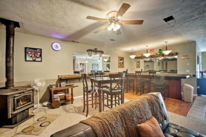 Pet-Friendly Lakefront Home in Golden with Patio! - image 9