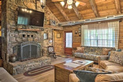 Rustic Log Cabin Less Than 1 Mile to Table Rock Lake!