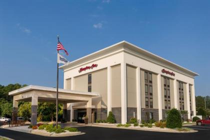 Hampton Inn Goldsboro - image 2