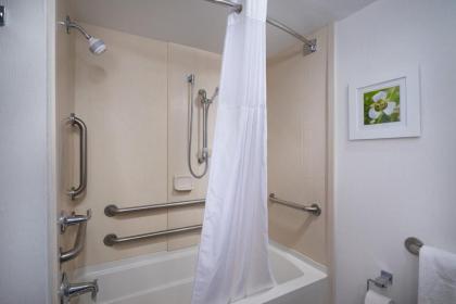 Hampton Inn Goldsboro - image 5