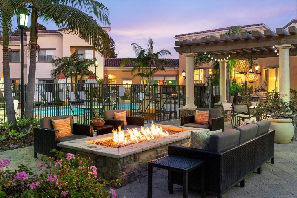 Courtyard by Marriott Santa Barbara Goleta - main image