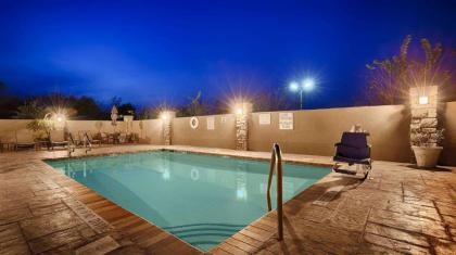 Best Western Plus Goliad Inn & Suites - image 6