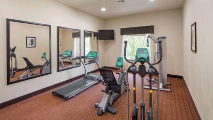 Best Western Plus Goliad Inn & Suites - image 9