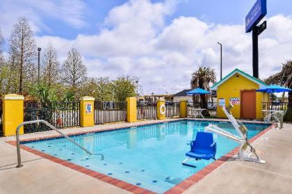 Americas Best Value Inn-Gonzales - image 8