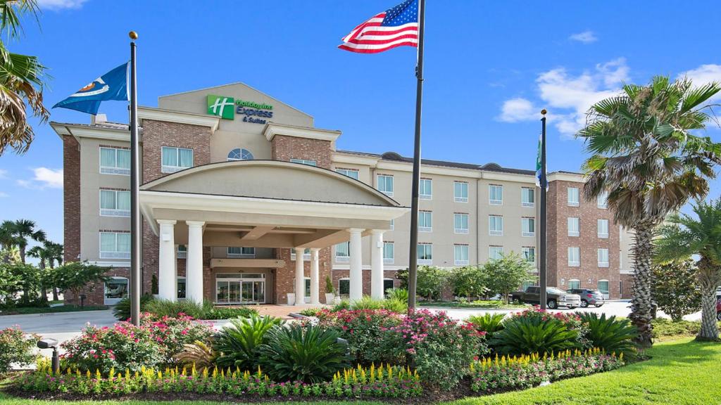 Holiday Inn Express & Suites Gonzales an IHG Hotel - main image