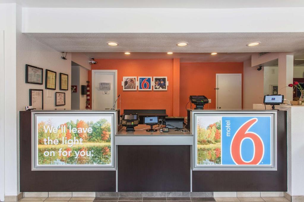 Motel 6-Goodlettsville TN - Nashville - image 7