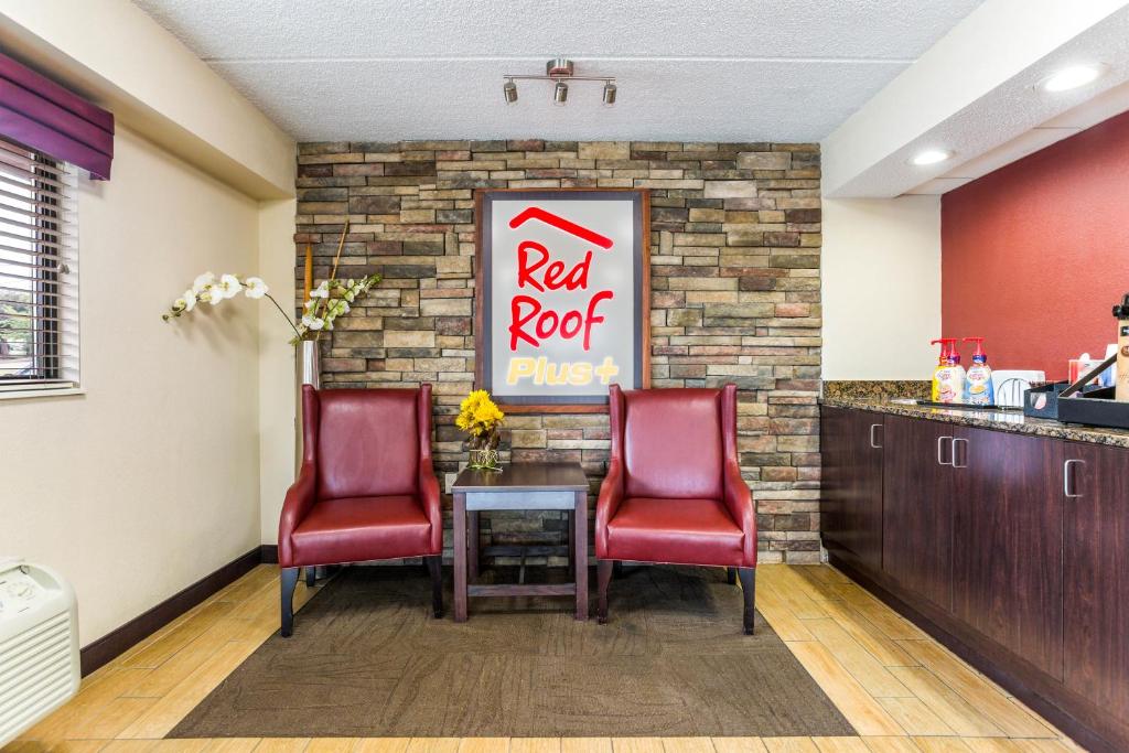 Red Roof Inn PLUS+ Nashville North Goodlettsville - image 7