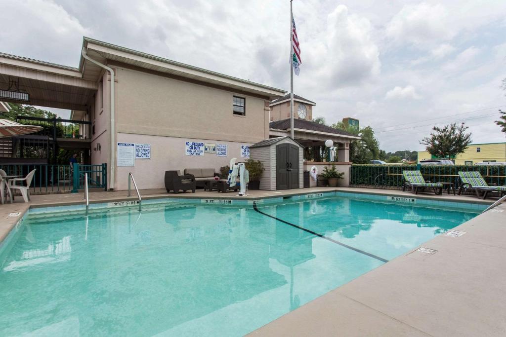 Quality Inn Goose Creek - Charleston - image 5