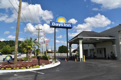 Days Inn by Wyndham Goose Creek - image 6