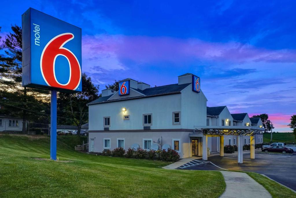 Motel 6-Gordonville PA - image 5