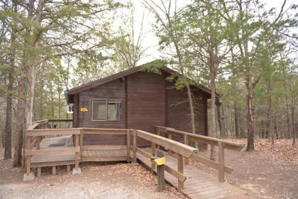 Lake Texoma Camping Resort Cabin 4 - image 4