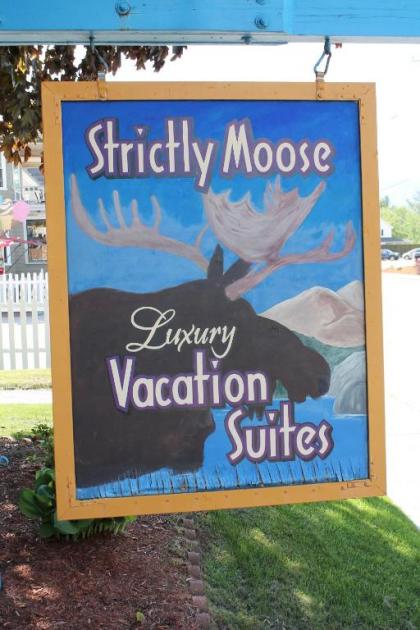 Strictly Moose Luxury Vacation Suites - image 14