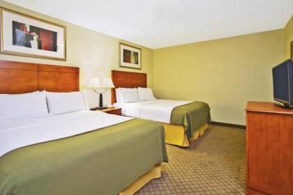 Holiday Inn Express Hotel & Suites Goshen an IHG Hotel - image 10