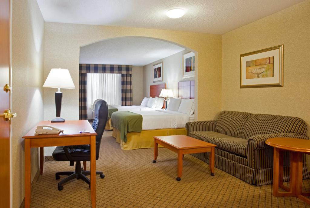 Holiday Inn Express Hotel & Suites Goshen an IHG Hotel - image 2