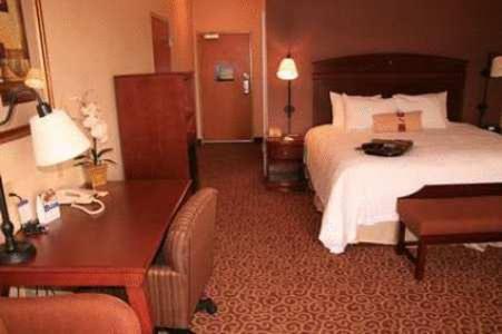 Hampton Inn Goshen - image 3