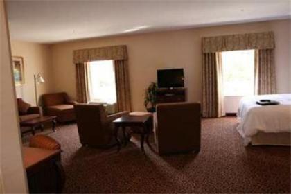 Hampton Inn Goshen - image 8