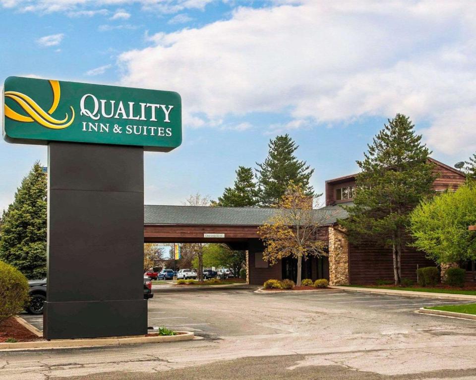 Quality Inn & Suites Goshen - main image