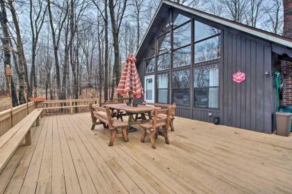 Secluded Poconos Cabin with Big Bass Amenities!