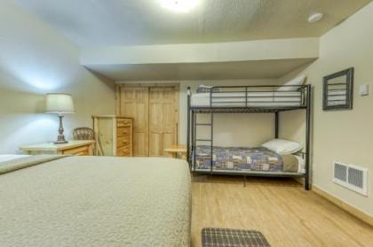 Big Bear Cabin - image 2