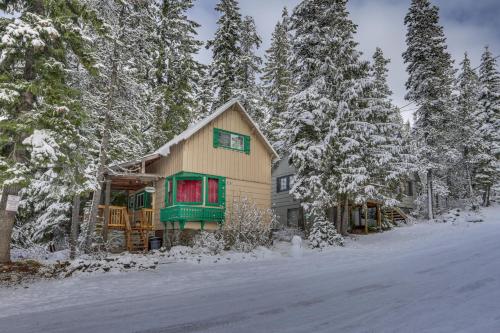 The Wilcox Cabin - main image