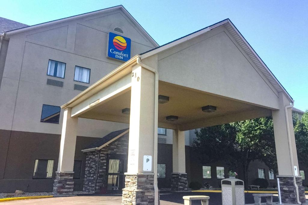 Comfort Inn Grain Valley - main image