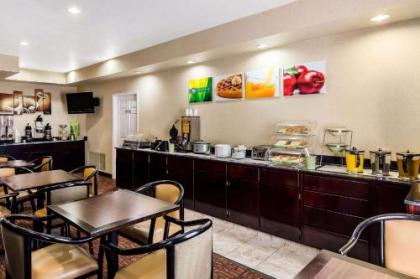 Quality Inn & Suites Granbury - image 3