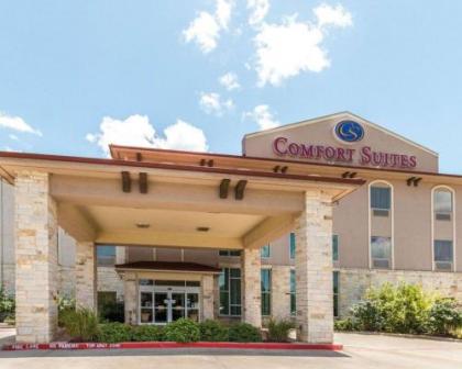 Comfort Suites Granbury - image 4