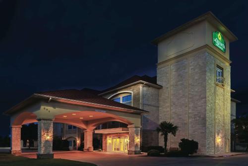 La Quinta by Wyndham Granbury - main image