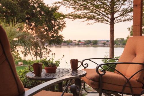 Inn on Lake Granbury - image 3