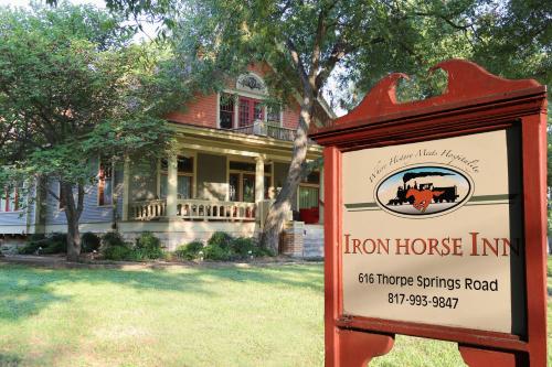 Iron Horse Inn - main image