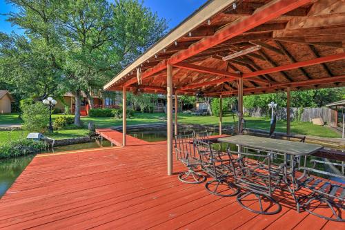 Spacious Lake Granbury Home with Patio and Boat Dock! - main image