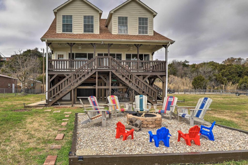 Lake Granbury Fishing Escape with Dock and Kayaks - main image