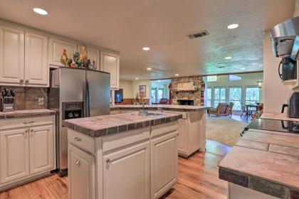 Granbury Lakefront Escape with Boat Dock and Slip! - image 12