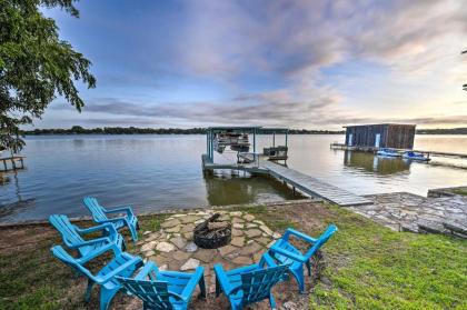 Lakefront Home Less than 3 mi to Historic Granbury Granbury