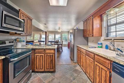 Lakefront Home Less Than 3 Mi to Historic Granbury! - image 12