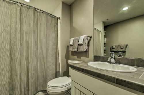 Ski-in and Ski-out Granby Ranch Condo with Hot Tub Access - image 4