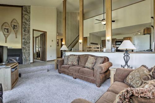 Ski-In and Ski-Out Granby Ranch Condo with Hot Tub! - image 4