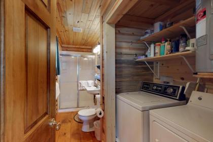 Grand Lake Cabin Escape - image 17