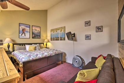 Cozy Granby Mtn Condo with Resort Amenities! - image 13