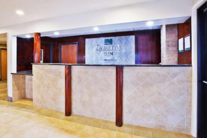 Quality Inn - image 10