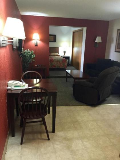 Americas Best Value Inn Grand Forks - image 14