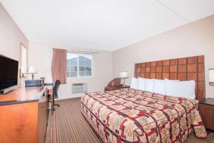 Knights Inn and Suites - Grand Forks - image 12