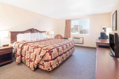 Knights Inn and Suites - Grand Forks - image 14