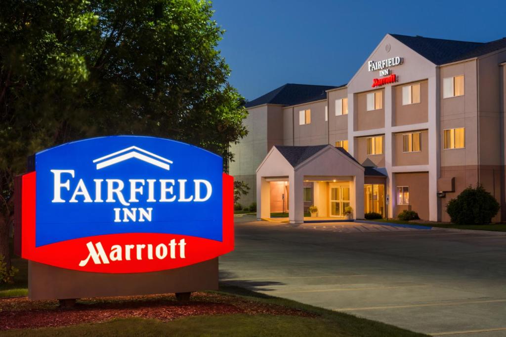 Fairfield Inn Grand Forks - main image