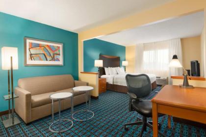 Fairfield Inn Grand Forks - image 12