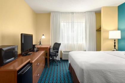 Fairfield Inn Grand Forks - image 13